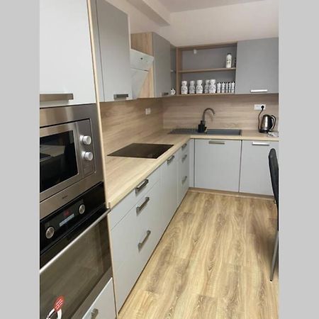 Apartman Solax, Ucnovska 8, Kosice Saca Екстер'єр фото