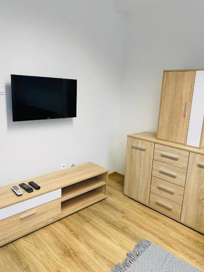 Apartman Solax, Ucnovska 8, Kosice Saca Екстер'єр фото