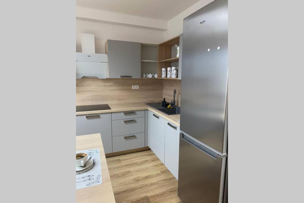Apartman Solax, Ucnovska 8, Kosice Saca Екстер'єр фото