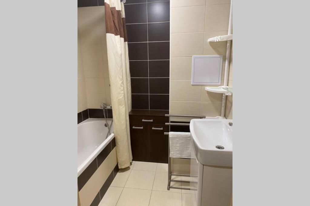 Apartman Solax, Ucnovska 8, Kosice Saca Екстер'єр фото